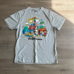 Walt Disney World Play in the Park t-shirt - size small